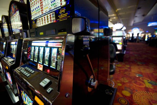 Tampilan meja Dragon Tiger Live dengan dealer profesional di ftsdlskits